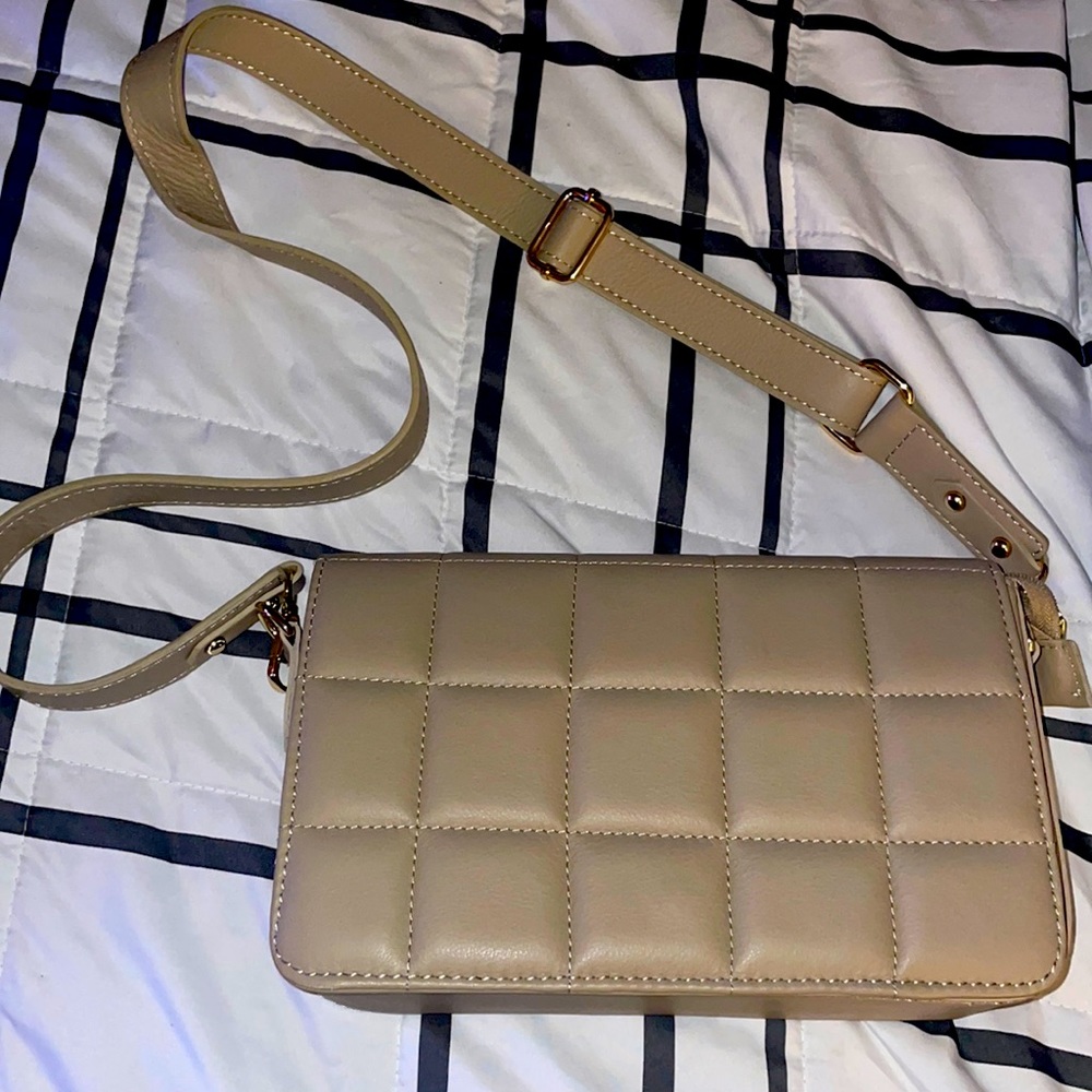 Crossbody bag